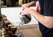 Kaffeesommeliers bewerten Kaffees im Hinblick auf Qualität und Geschmack. (Bild: Kaffee Partner)